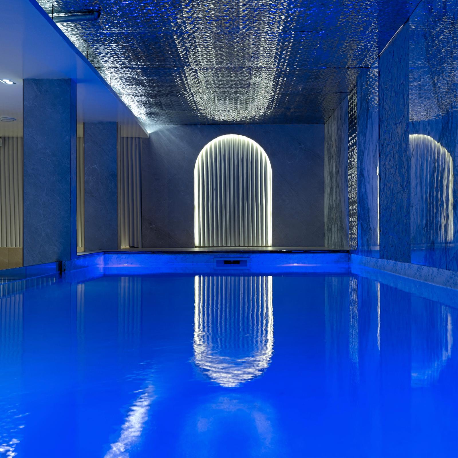 Spa Privatif — Jacuzzi, piscine, sauna & hammam · Murano Spa Paris